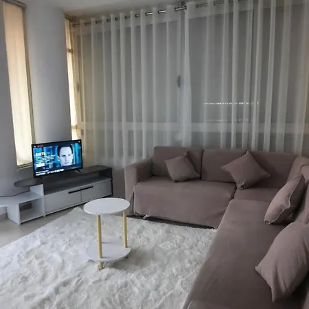 Апартаменты C'E Casa Residence *