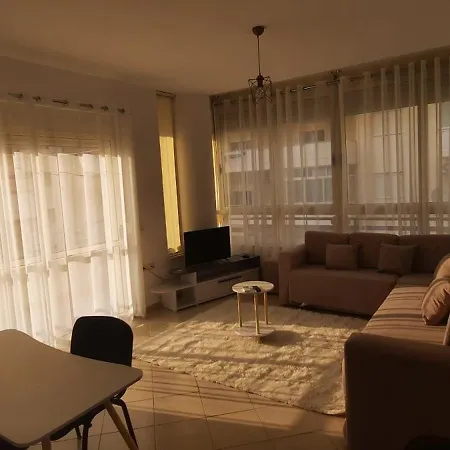 C'E Casa Residence Влёра