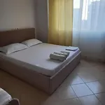 C'e Casa 아파트 Vlorë