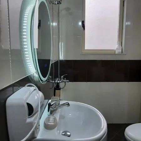C'e Casa Near The Sea, Netflix, Parking, Balcony, Fast Wi-fi Apartamento