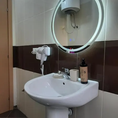 C'e Casa 아파트 Vlorë