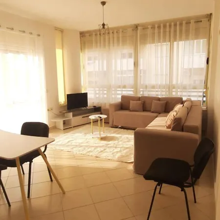 C'E Casa Residence דירה Vlorë