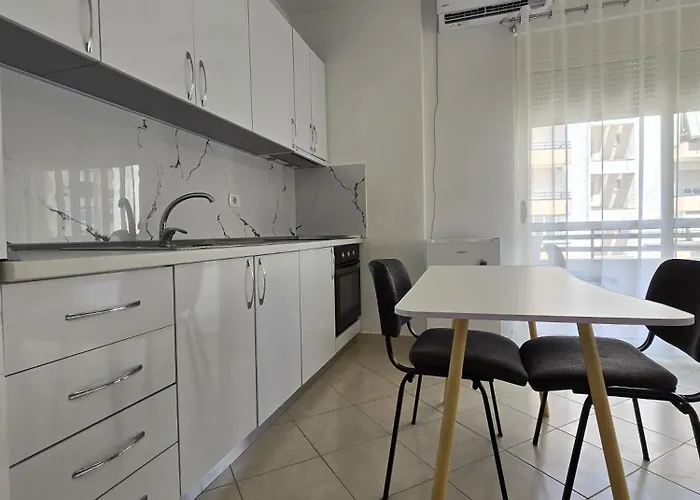 C'e Casa * Vlorë