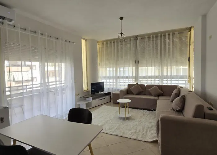C'e Casa Vlorë